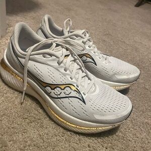 Saucony Endorphin Speed 3 - Running Shoes - size 9.5